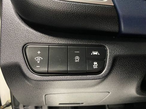 Used 2022 Kia Seltos S AWD/4WD image 17