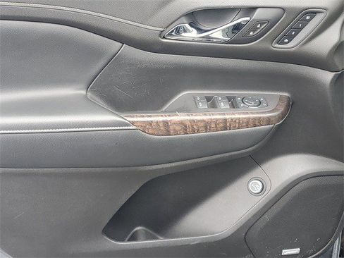 Certified 2020 GMC Acadia Denali image 17