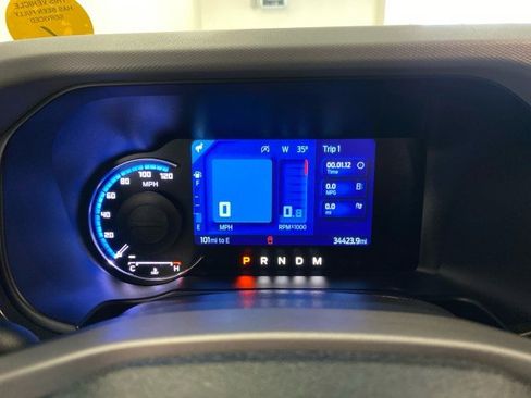 Used 2023 Ford Bronco Black Diamond w/ Sasquatch Package image 22