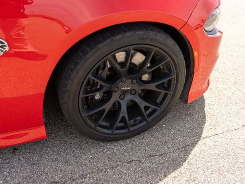 Used 2019 Dodge Charger SRT Hellcat w/ Navigation & Travel Group RWD image 9