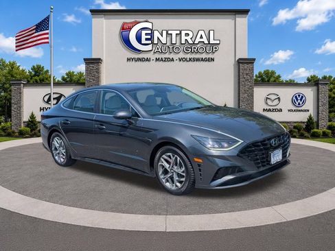 Certified 2022 Hyundai Sonata SEL w/ Preferred Accessory Package FWD image 1
