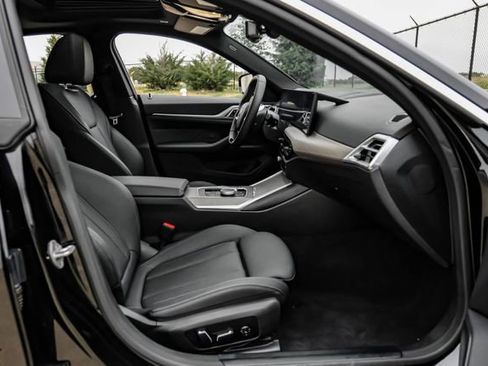Used 2025 BMW i4 xDrive40i AWD/4WD image 37