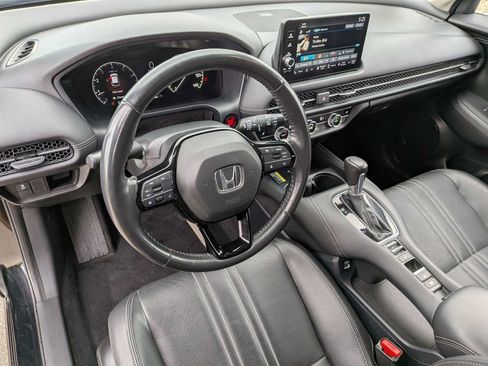 Certified 2023 Honda HR-V EX-L image 2