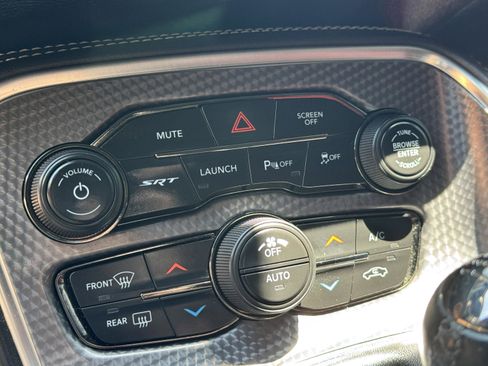 Used 2017 Dodge Challenger SRT Hellcat RWD image 16
