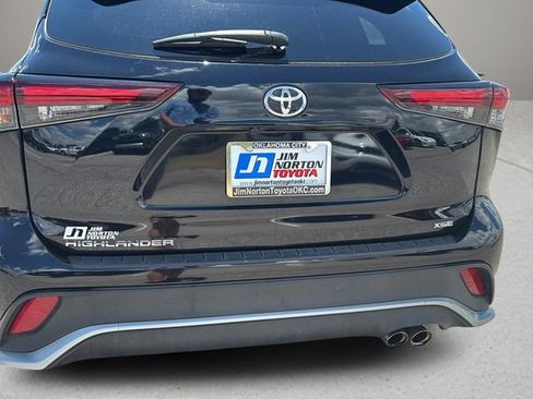Used 2024 Toyota Highlander XSE FWD image 29