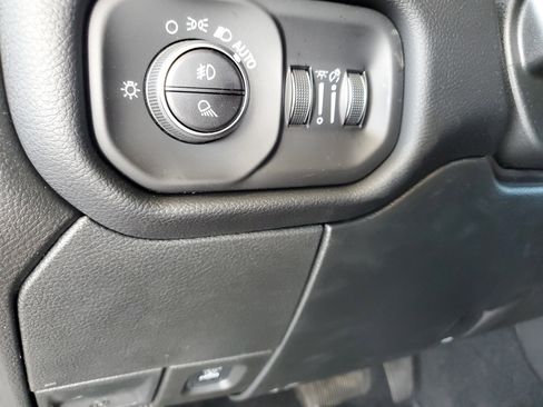 New 2026 RAM 3500 Laramie AWD/4WD image 22
