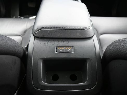 Used 2024 Volvo XC60 B5 Plus image 42