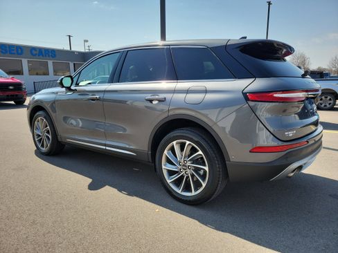 Used 2023 Lincoln Corsair AWD w/ Equipment Group 102A image 3