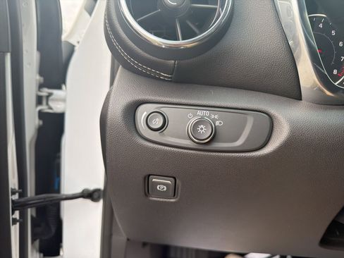 Used 2023 Chevrolet Blazer LT w/ LPO, Black Grille Bar Package image 18