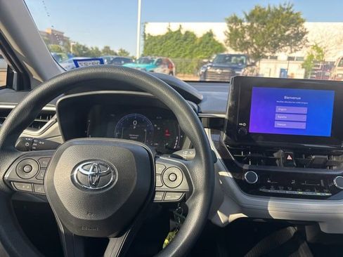 Used 2026 Toyota Corolla Cross L FWD image 10