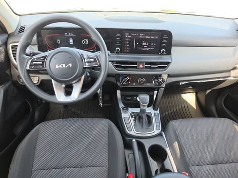 Certified 2024 Kia Seltos LX AWD/4WD image 7