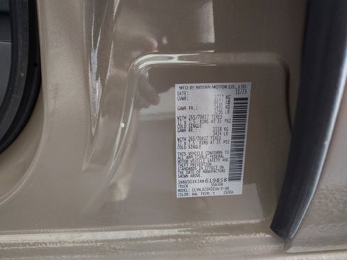 Used 2024 Nissan Frontier PRO-4X w/ Pro Premium Package image 24