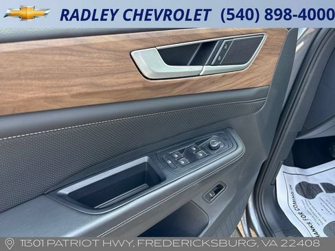 Used 2025 Volkswagen Atlas SE AWD/4WD image 5