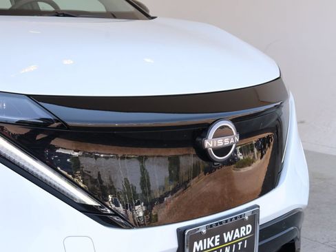 Used 2024 Nissan Ariya AWD image 12