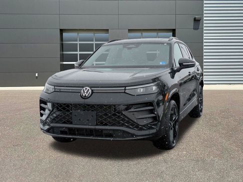 New 2026 Volkswagen Tiguan SE R-Line AWD/4WD image 3