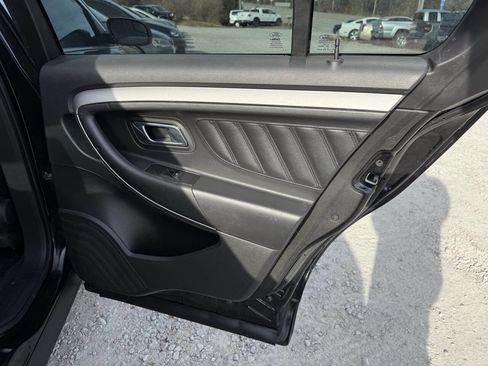 Used 2013 Ford Taurus SEL image 11