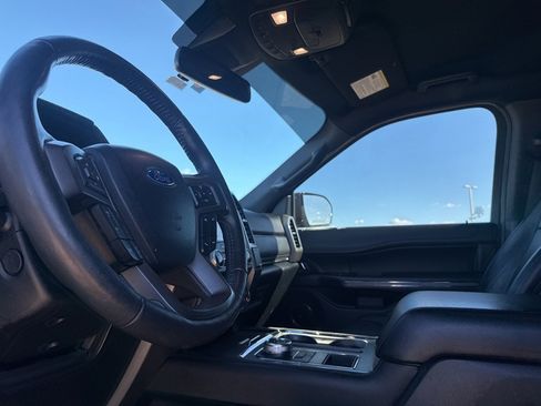 Used 2018 Ford Expedition Max XLT w/ Equipment Group 202A image 30