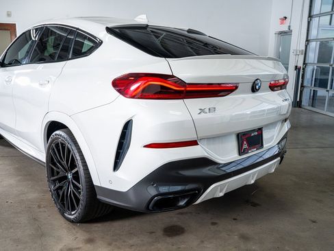 Used 2020 BMW X6 xDrive40i w/ M Sport Package image 24