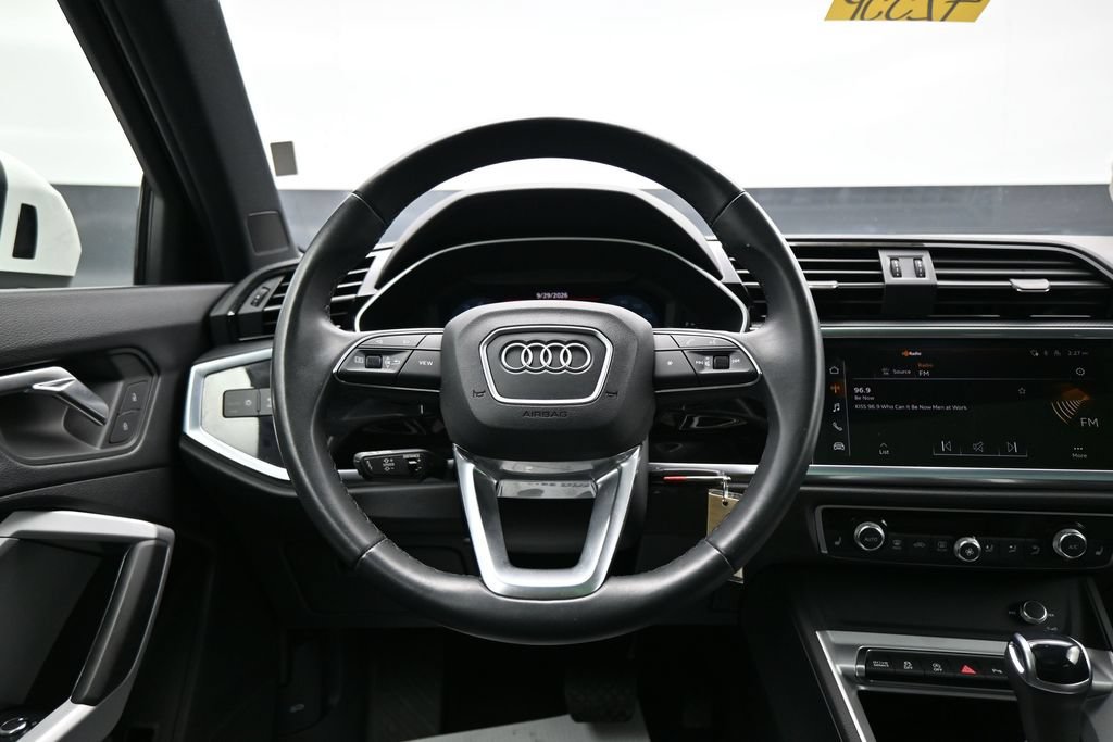 Used 2025 Audi Q3 2.0T Premium AWD/4WD image 16