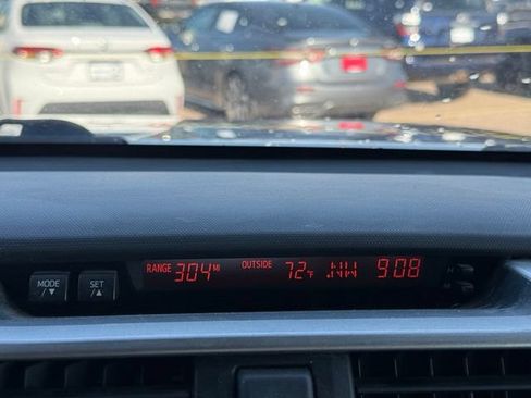 Used 2012 Toyota 4Runner SR5 AWD/4WD image 18