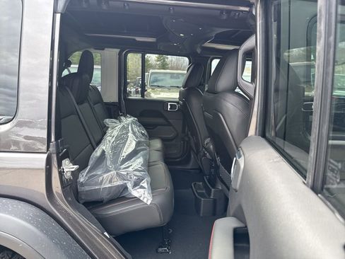 New 2026 Jeep Wrangler Unlimited Rubicon 392 AWD/4WD image 27