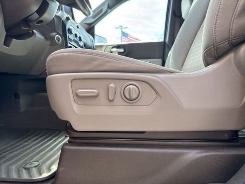 Used 2019 Chevrolet Silverado 1500 LT w/ All-Star Edition AWD/4WD image 10