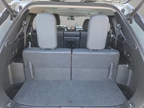 Used 2025 Mitsubishi Outlander SE image 20