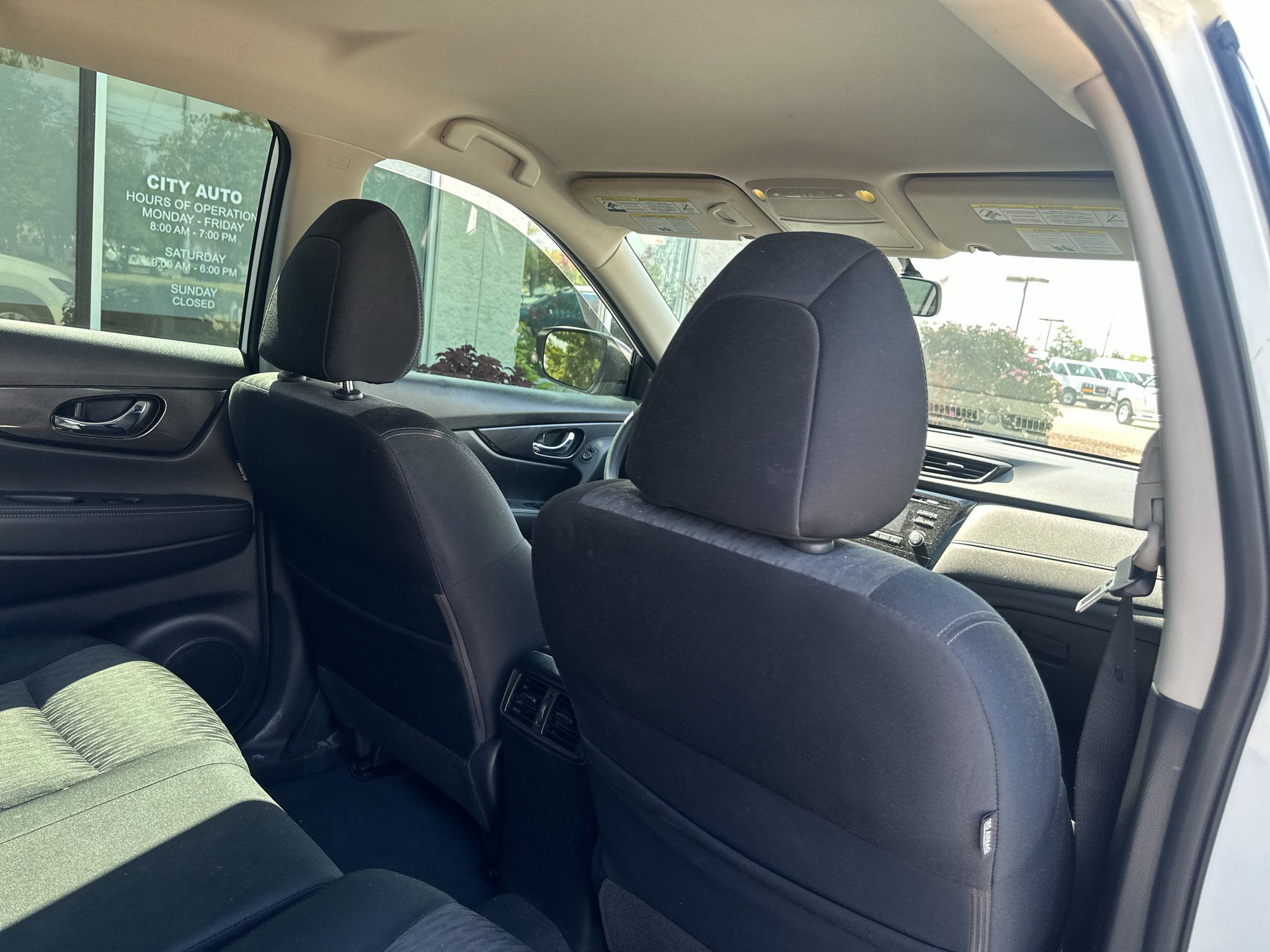 Used 2017 Nissan Rogue S AWD/4WD image 14