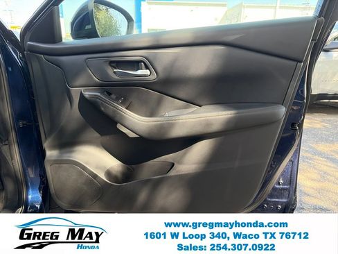 Used 2026 Nissan Rogue SV AWD/4WD image 11
