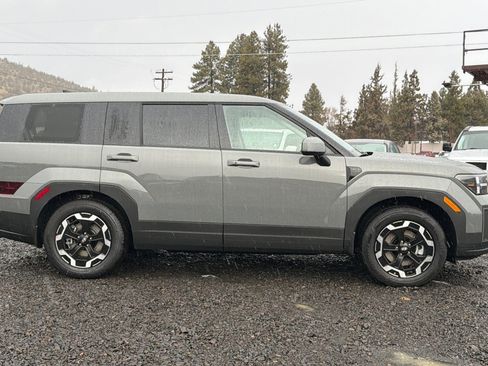 New 2026 Hyundai Santa Fe SE image 3