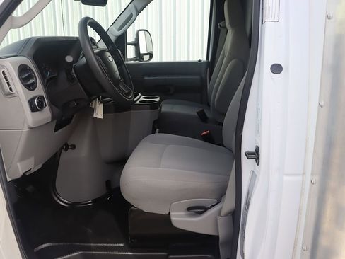 Used 2024 Ford E-350 and Econoline 350 Super Duty w/ Driver's Safety Package image 47