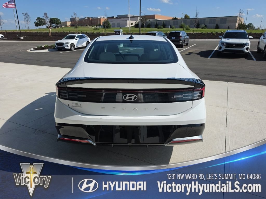 Used 2025 Hyundai Sonata SEL FWD image 4