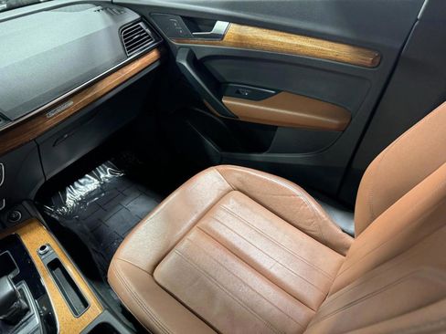 Certified 2023 Audi Q5 2.0T Premium w/ Convenience Package image 17