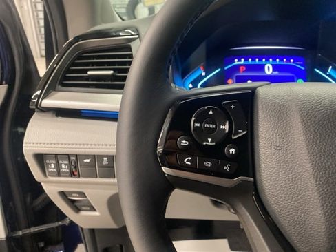 Used 2024 Honda Odyssey Touring image 12