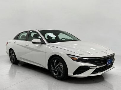 Certified 2024 Hyundai Elantra SEL w/ Convenience Package