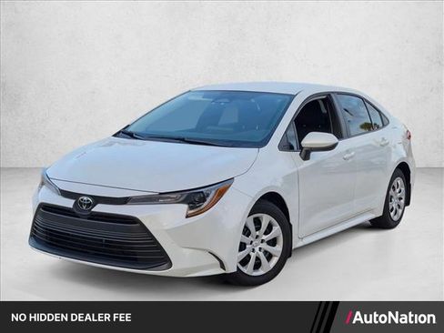 Used 2026 Toyota Corolla LE FWD image 1