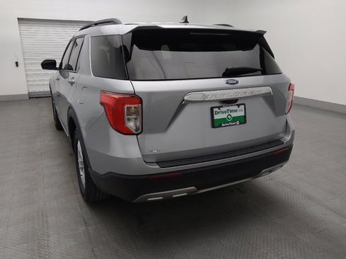 Used 2024 Ford Explorer XLT w/ Equipment Group 202A image 6