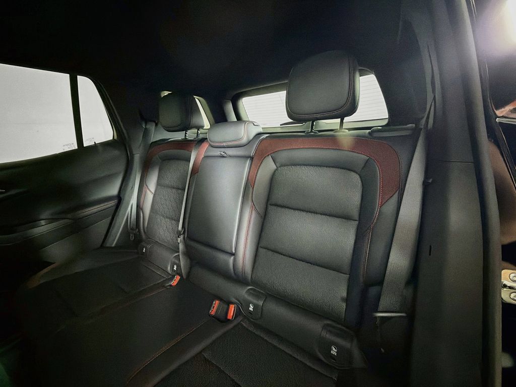 New 2027 Chevrolet Equinox RS w/ LPO, Floor Liner Package AWD/4WD image 17