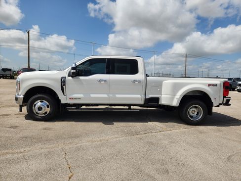 New 2026 Ford F350 King Ranch w/ Chrome Package AWD/4WD image 3