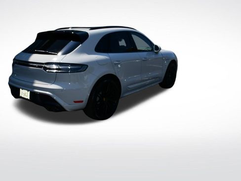 Used 2026 Porsche Macan GTS AWD/4WD image 8