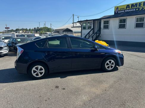 Used 2015 Toyota Prius Three image 11