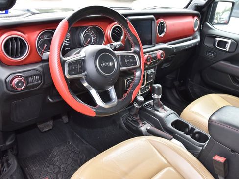 Used 2021 Jeep Wrangler Unlimited Rubicon AWD/4WD image 10