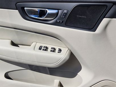 New 2026 Volvo XC60 B5 Ultra w/ Protection Package Premier