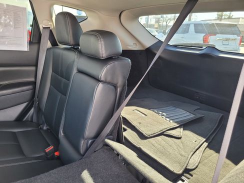 Used 2024 Nissan Murano SV image 12