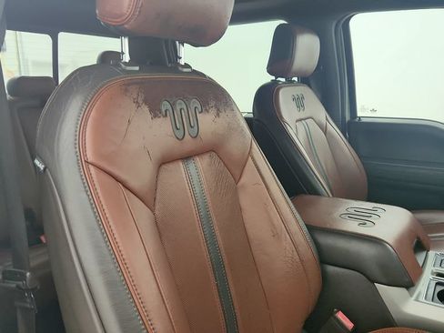 Used 2018 Ford F150 King Ranch w/ Equipment Group 601A Luxury AWD/4WD image 57