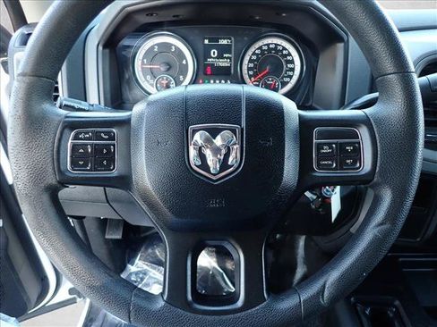 Used 2018 RAM 2500 Tradesman w/ Chrome Appearance Group AWD/4WD image 11