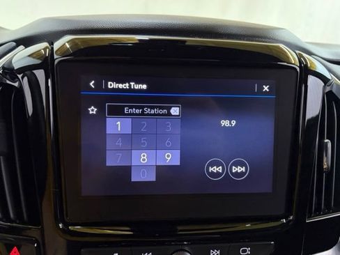 Used 2022 Chevrolet Traverse LT w/ Midnight/Sport Edition AWD/4WD image 49