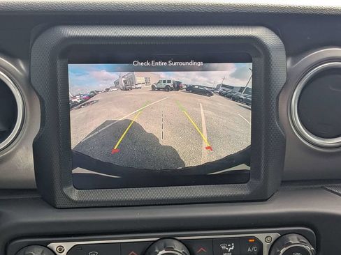 Used 2023 Jeep Wrangler Unlimited Rubicon 4xe AWD/4WD image 27
