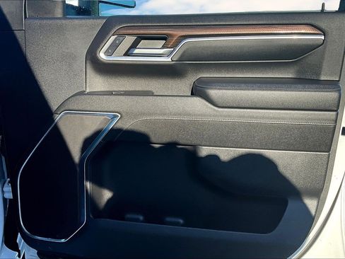 Used 2022 Chevrolet Silverado 1500 LT image 20