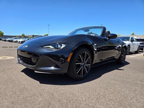 New 2026 MAZDA MX-5 Miata Grand Touring RWD image 2